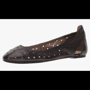 Nine West Marie perforated black leather flats 8